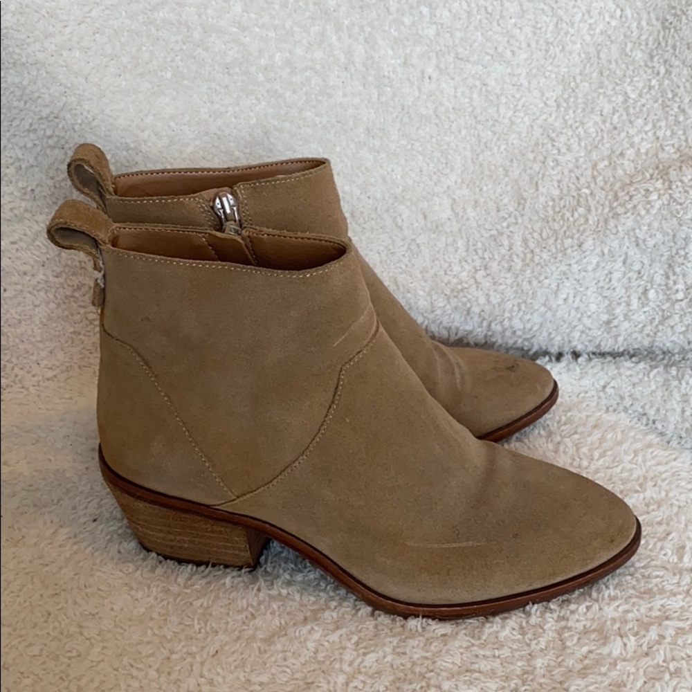 Sole Society Booties Womens 4.5